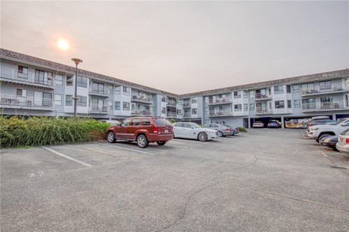 308-2815 Departure Bay Rd, Nanaimo, BC 
