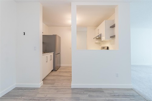 310-4724 Uplands Dr, Nanaimo, BC - Indoor