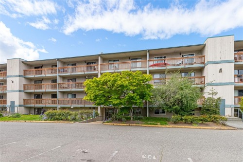 310-4724 Uplands Dr, Nanaimo, BC - Outdoor With Balcony