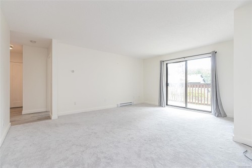 310-4724 Uplands Dr, Nanaimo, BC - Indoor Photo Showing Other Room