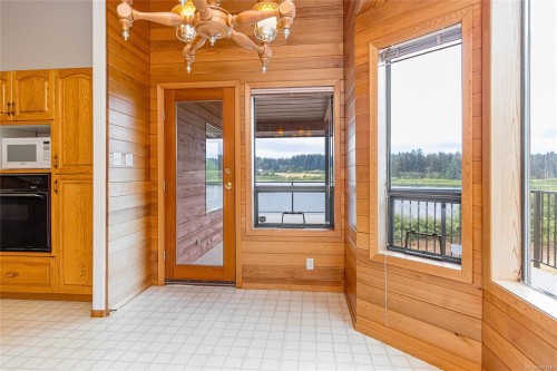 13289 Prospect Dr, Ladysmith, BC 