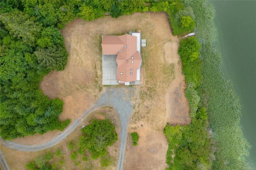 13289 Prospect Dr, Ladysmith, BC 