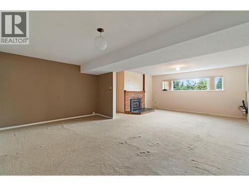 1160 Lakeshore Road Ne, Salmon Arm, BC - Indoor