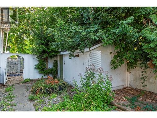 1160 Lakeshore Road Ne, Salmon Arm, BC - Outdoor