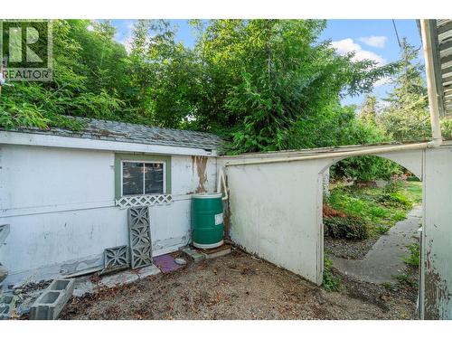 1160 Lakeshore Road Ne, Salmon Arm, BC - Outdoor