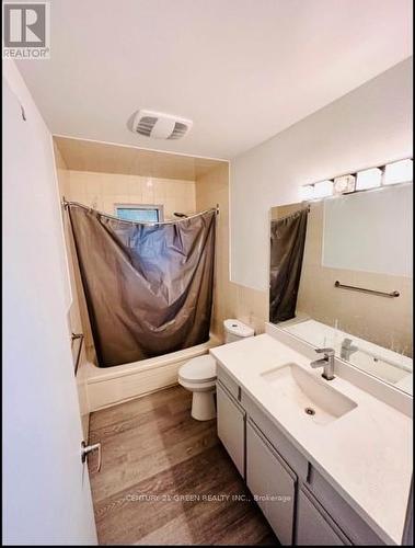 26 Kenton Drive, Toronto, ON - Indoor Photo Showing Bathroom
