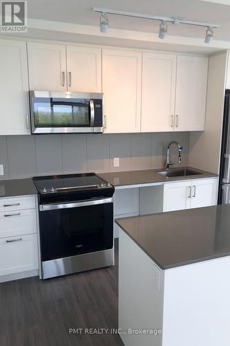 622 - 681 Yonge Street, Barrie, ON - Indoor Photo Showing Kitchen