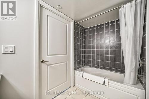 334 - 20 Meadowglen Place, Toronto, ON - Indoor Photo Showing Bathroom