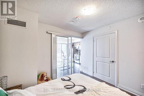 334 - 20 Meadowglen Place, Toronto, ON - Indoor Photo Showing Bedroom