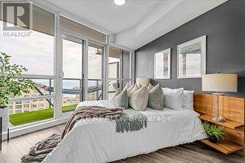 1908 - 2240 Lake Shore Boulevard W, Toronto, ON - Indoor Photo Showing Bedroom