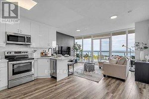 1908 - 2240 Lake Shore Boulevard W, Toronto, ON - Indoor Photo Showing Kitchen With Stainless Steel Kitchen