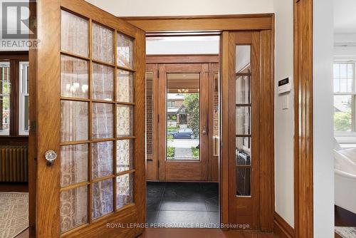 345 Third Avenue, Ottawa, ON - Indoor Photo Showing Other Room