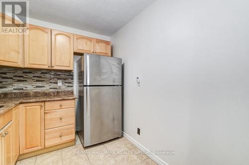 812 - 515 St Laurent Boulevard, Ottawa, ON - Indoor Photo Showing Kitchen