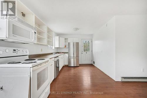46 Blanchards Hill Road, Rideau Lakes, ON - Indoor Photo Showing Kitchen