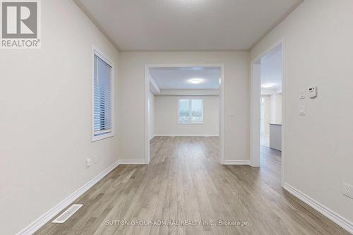 36 Hillcroft Way, Kawartha Lakes, ON - Indoor Photo Showing Other Room