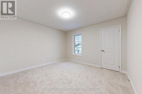 36 Hillcroft Way, Kawartha Lakes, ON - Indoor Photo Showing Other Room