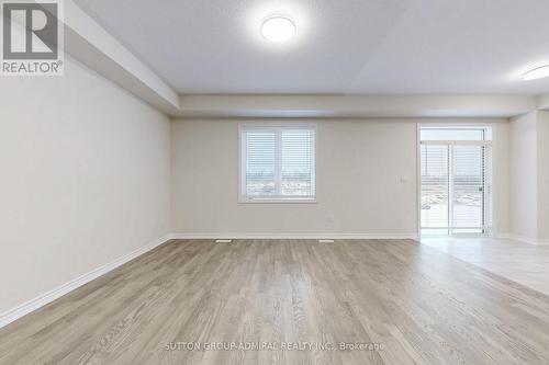 36 Hillcroft Way, Kawartha Lakes, ON - Indoor Photo Showing Other Room