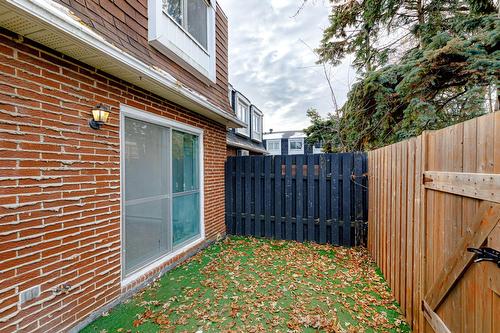 Cour - 4958Z Rue Lake, Dollard-Des-Ormeaux, QC 