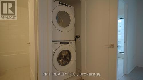 2409 - 20 Soudan Avenue, Toronto, ON - Indoor Photo Showing Laundry Room