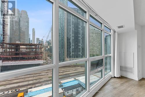 1104 - 18 Yonge Street, Toronto, ON - Indoor Photo Showing Other Room