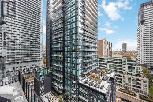 1011 - 120 Broadway Avenue, Toronto, ON - Outdoor With Balcony With Facade