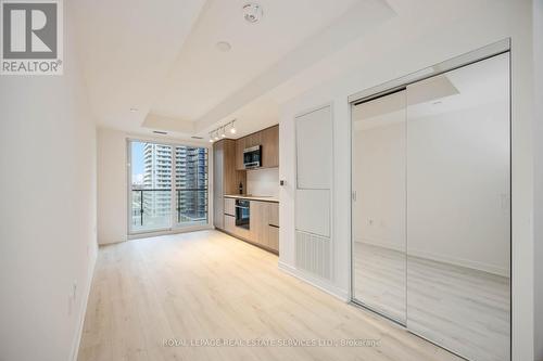 1011 - 120 Broadway Avenue, Toronto, ON - Indoor Photo Showing Other Room
