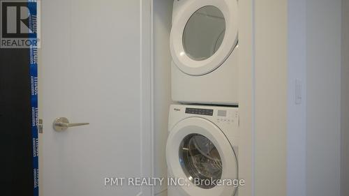 2410 - 20 Soudan Avenue, Toronto, ON - Indoor Photo Showing Laundry Room