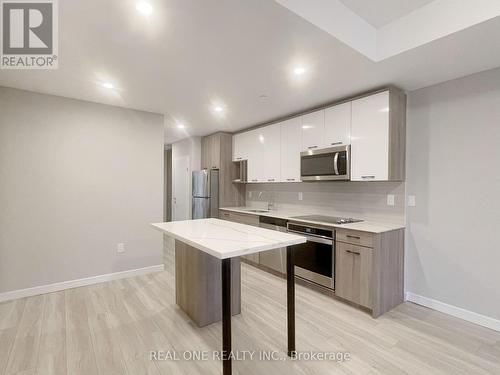 1404 - 20 George Street, Hamilton, ON - Indoor Photo Showing Kitchen
