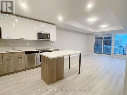 1404 - 20 George Street, Hamilton, ON - Indoor Photo Showing Kitchen With Upgraded Kitchen