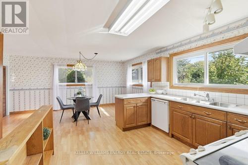 1864 Manning Road, Whitby (Blue Grass Meadows), ON - Indoor Photo Showing Kitchen