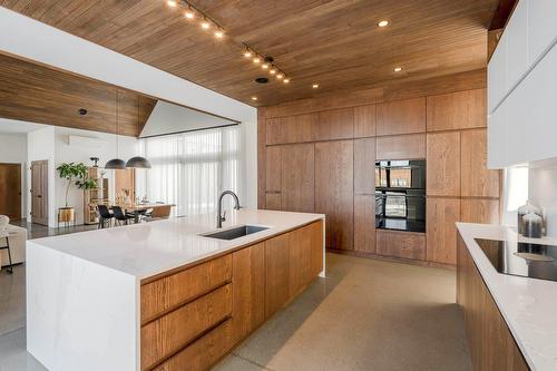 Cuisine - 1488 Rue Alice-Campbell, Sherbrooke (Les Nations), QC - Indoor Photo Showing Kitchen With Upgraded Kitchen