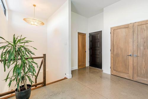 Hall d'entrée/Vestibule - 1488 Rue Alice-Campbell, Sherbrooke (Les Nations), QC - Indoor Photo Showing Other Room