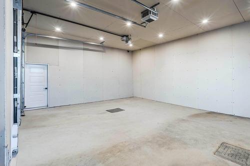 Garage - 1488 Rue Alice-Campbell, Sherbrooke (Les Nations), QC - Indoor Photo Showing Garage