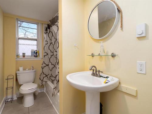 110 Dufferin Street, Bridgewater, NS 