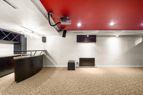 Family room - 7645 Place Monseigneur-C.-E.-Bourgeois, Trois-Rivières, QC - Indoor Photo Showing Other Room