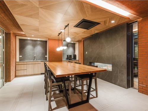 Wine cellar - 2305-1020 Rue De La Montagne, Montréal (Ville-Marie), QC - Indoor Photo Showing Dining Room