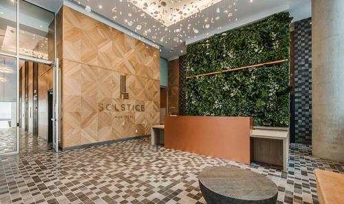 Hall - 2305-1020 Rue De La Montagne, Montréal (Ville-Marie), QC - Indoor