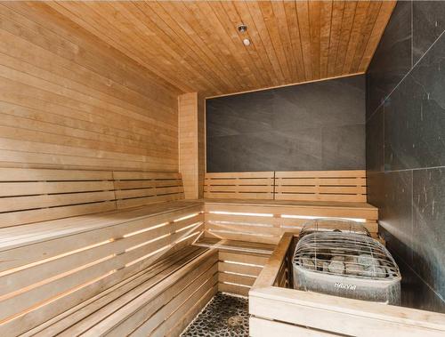 Sauna - 2305-1020 Rue De La Montagne, Montréal (Ville-Marie), QC - Indoor Photo Showing Other Room