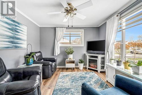 20 Dieppe Drive, St. Thomas, ON - Indoor Photo Showing Living Room With Fireplace