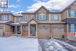 536 BROADLEAF STREET  Ottawa, ON K4A 1A3