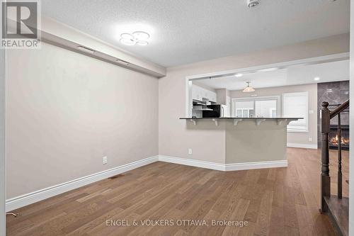 536 Broadleaf Street, Ottawa, ON - Indoor Photo Showing Other Room