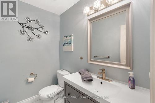 51 Briarsdale Crescent, Welland (N. Welland), ON - Indoor Photo Showing Bathroom