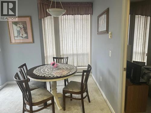 dining corner close to balcony - 3221 Centennial Drive Unit# 401, Vernon, BC - Indoor Photo Showing Dining Room