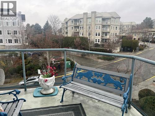 nice corner deck - benches are available to purchase - 3221 Centennial Drive Unit# 401, Vernon, BC - Outdoor With Balcony