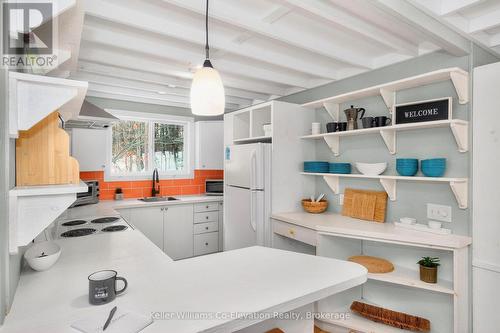 1326 Tiny Beaches Road N, Tiny (Lafontaine), ON - Indoor