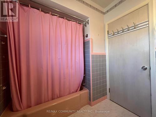 137 Birkdale Road, Toronto, ON - Indoor