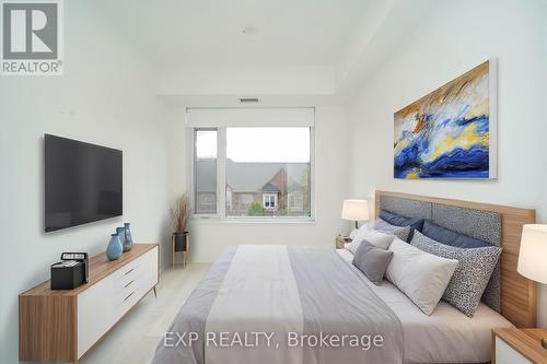 D328 - 8 Beverley Glen Boulevard, Vaughan, ON - Indoor Photo Showing Bedroom