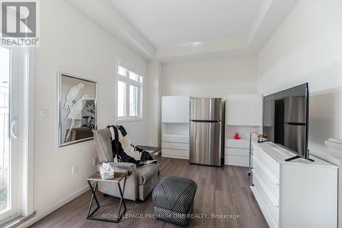 2 Seacoasts Circle, Vaughan, ON - Indoor