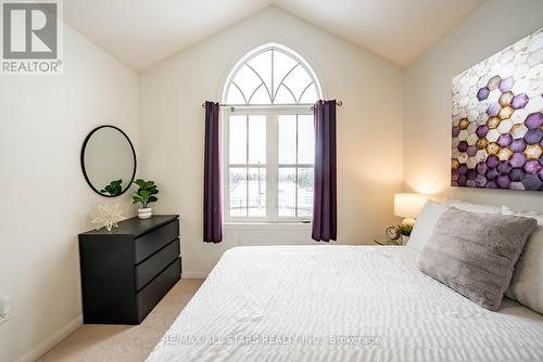 54 Gladys Clarkson Drive, Whitchurch-Stouffville, ON - Indoor Photo Showing Bedroom