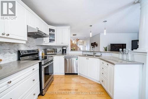 54 Gladys Clarkson Drive, Whitchurch-Stouffville, ON - Indoor Photo Showing Kitchen With Stainless Steel Kitchen With Double Sink With Upgraded Kitchen